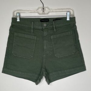 Women’s Size 27/4 Shorts